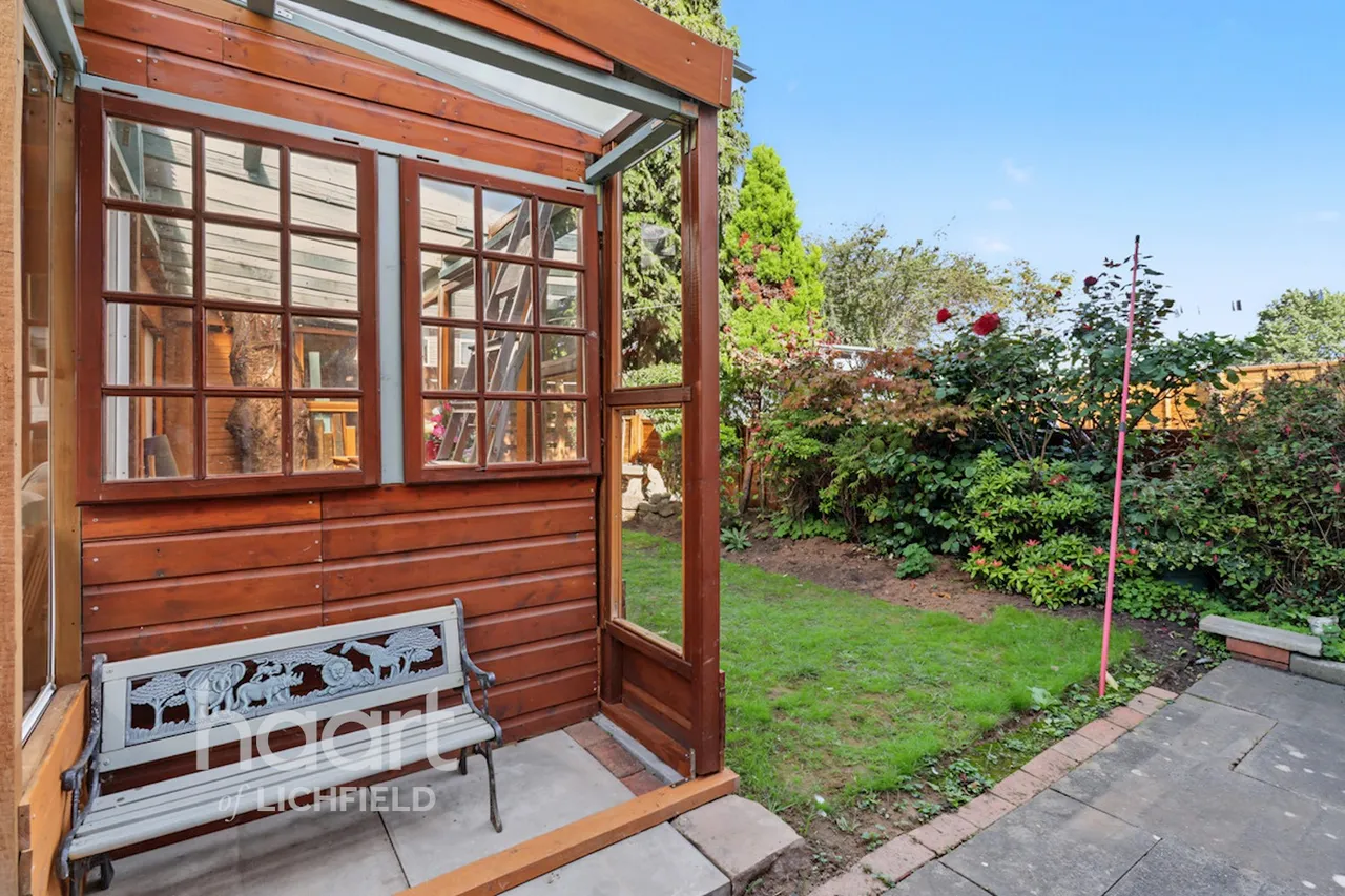 Lincoln Close, Lichfield, WS13, photo 12