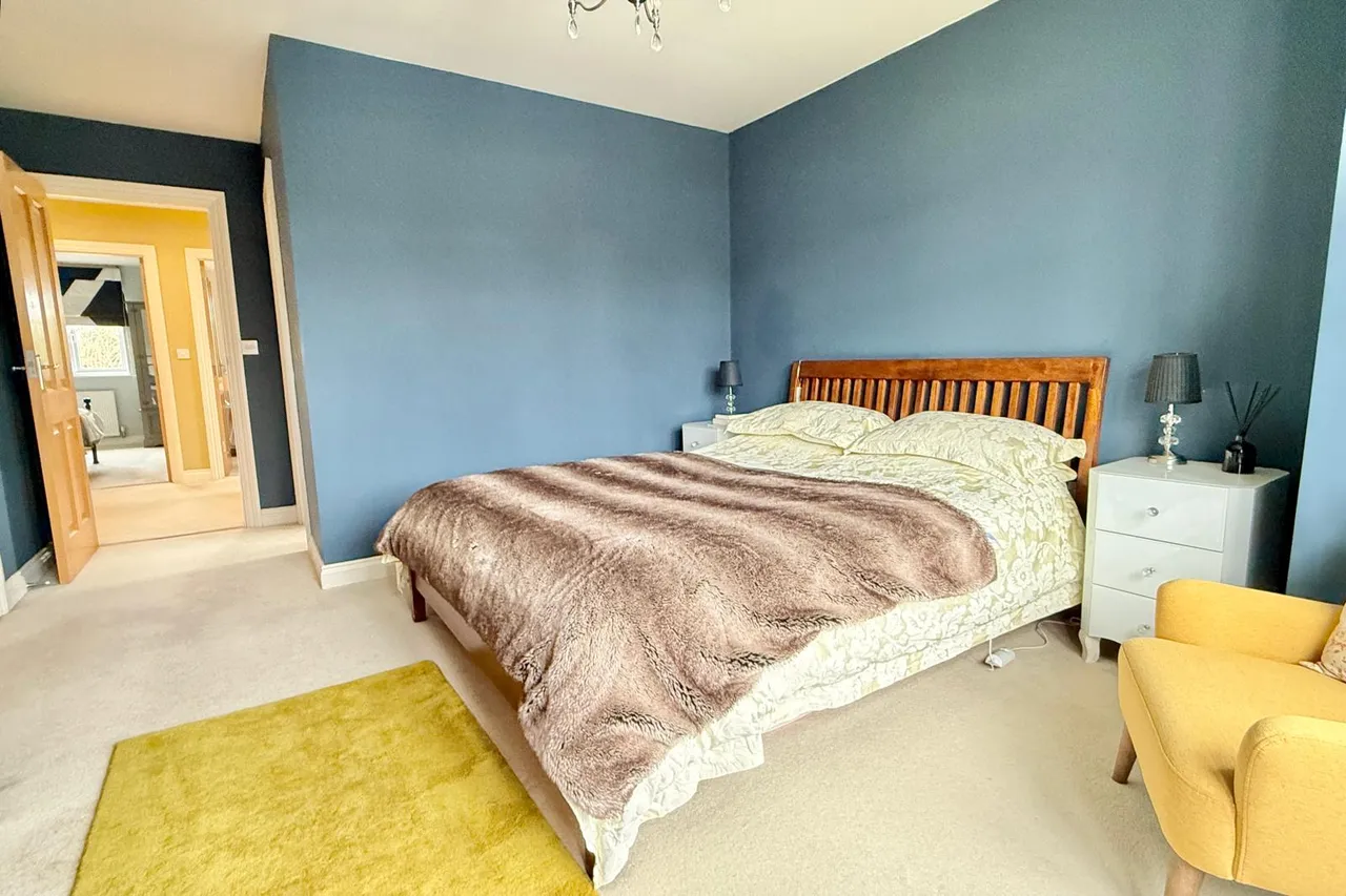 Broadshard Lane, BH24, photo 15