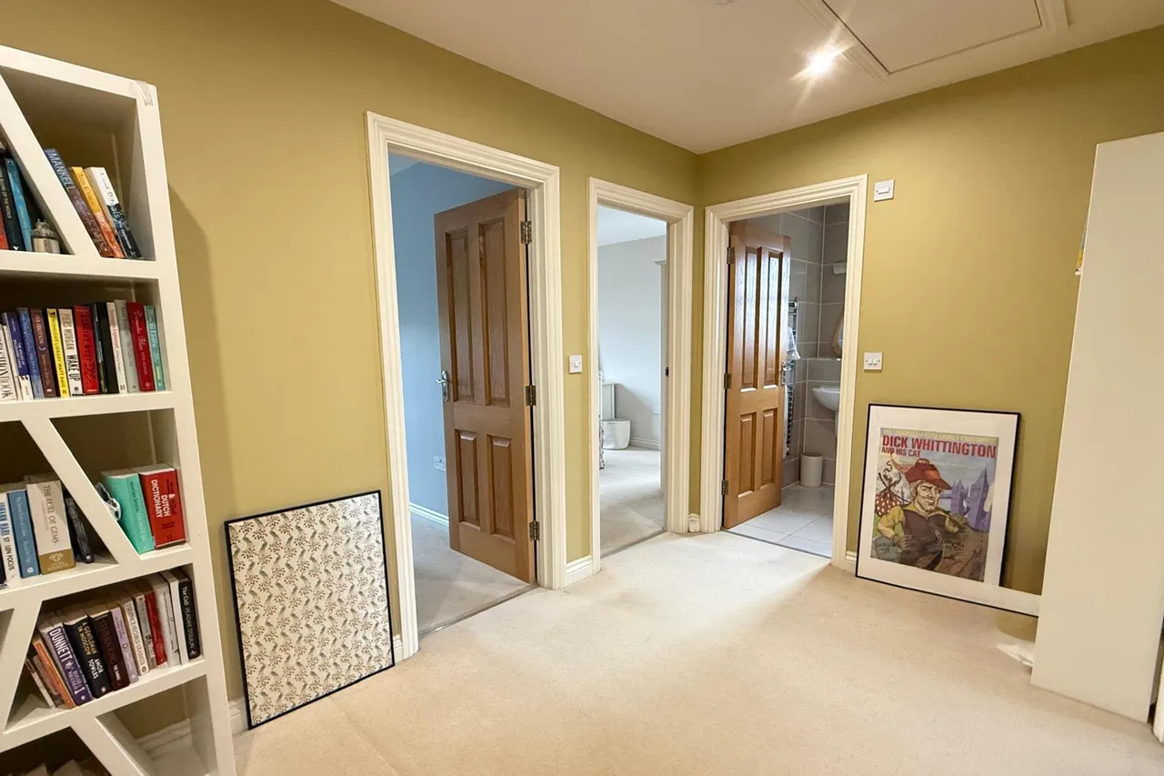 Broadshard Lane, BH24, photo 13