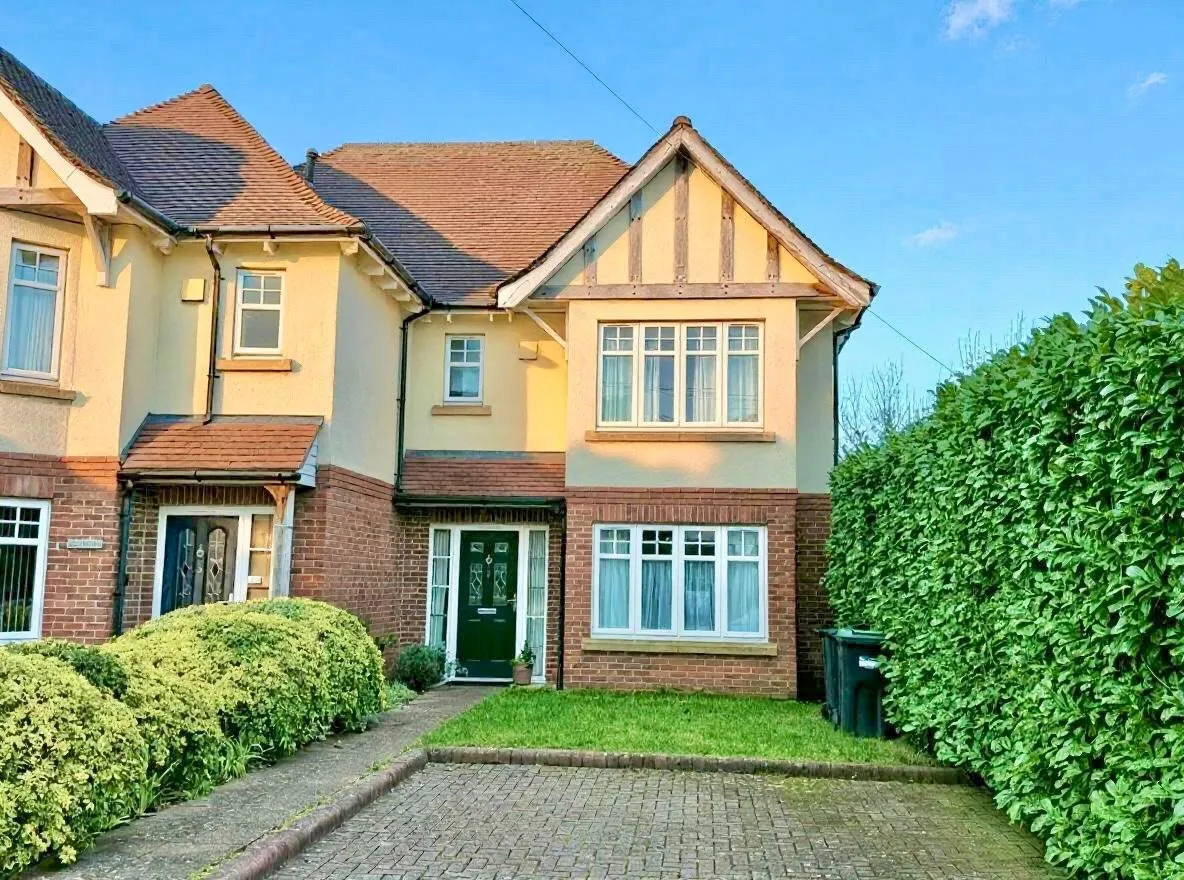 3 bed house for sale, Broadshard Lane, BH24