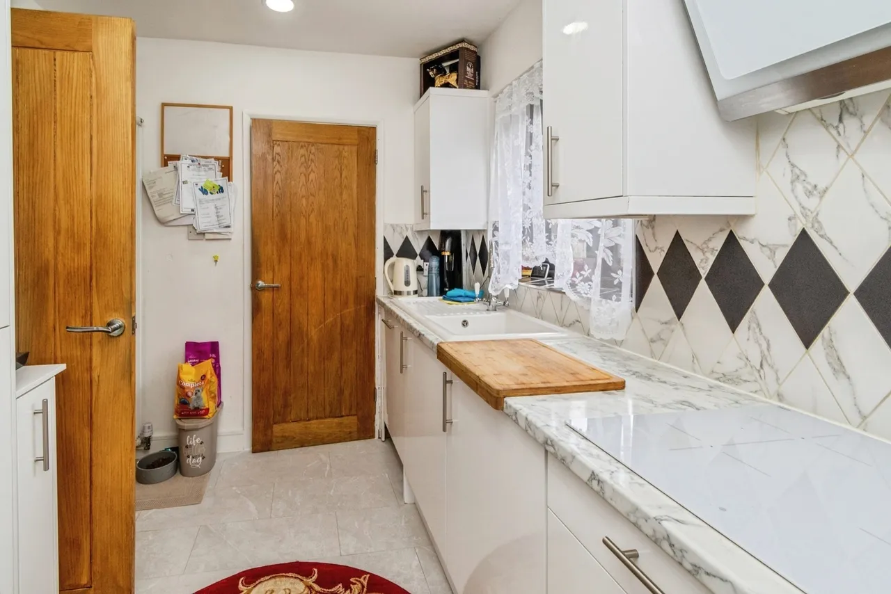 Ashbourne Road, Wolverhampton, WV1, photo 8