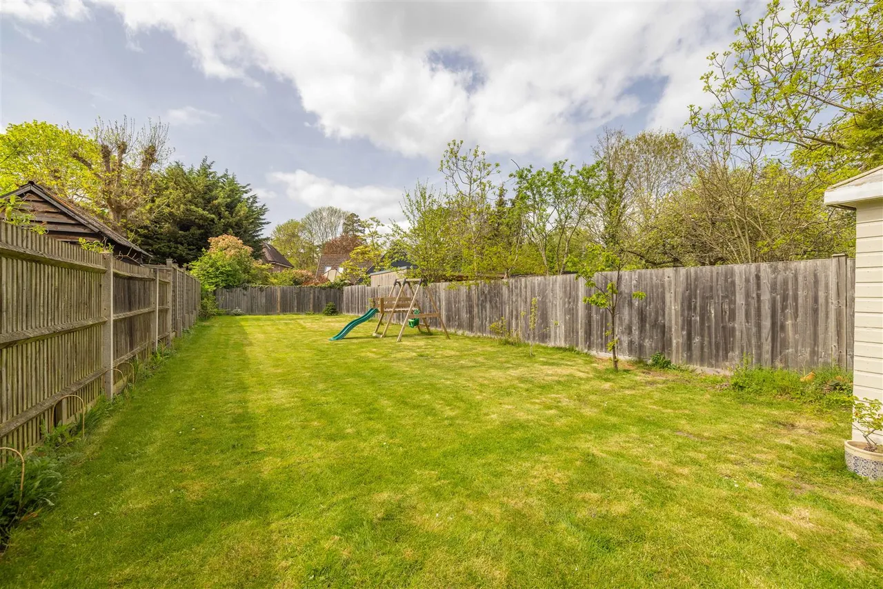 Upcroft, Windsor, Berkshire, SL4 3NJ, photo 22