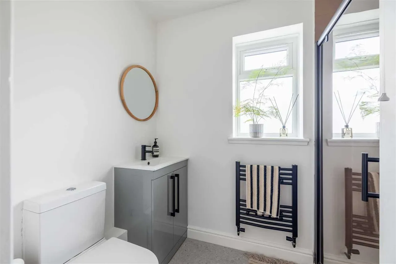 Upcroft, Windsor, Berkshire, SL4 3NJ, photo 4