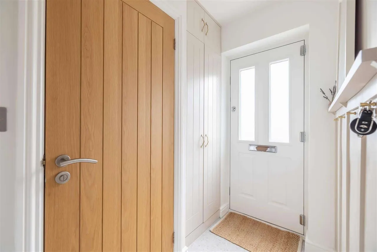 Upcroft, Windsor, Berkshire, SL4 3NJ, photo 3