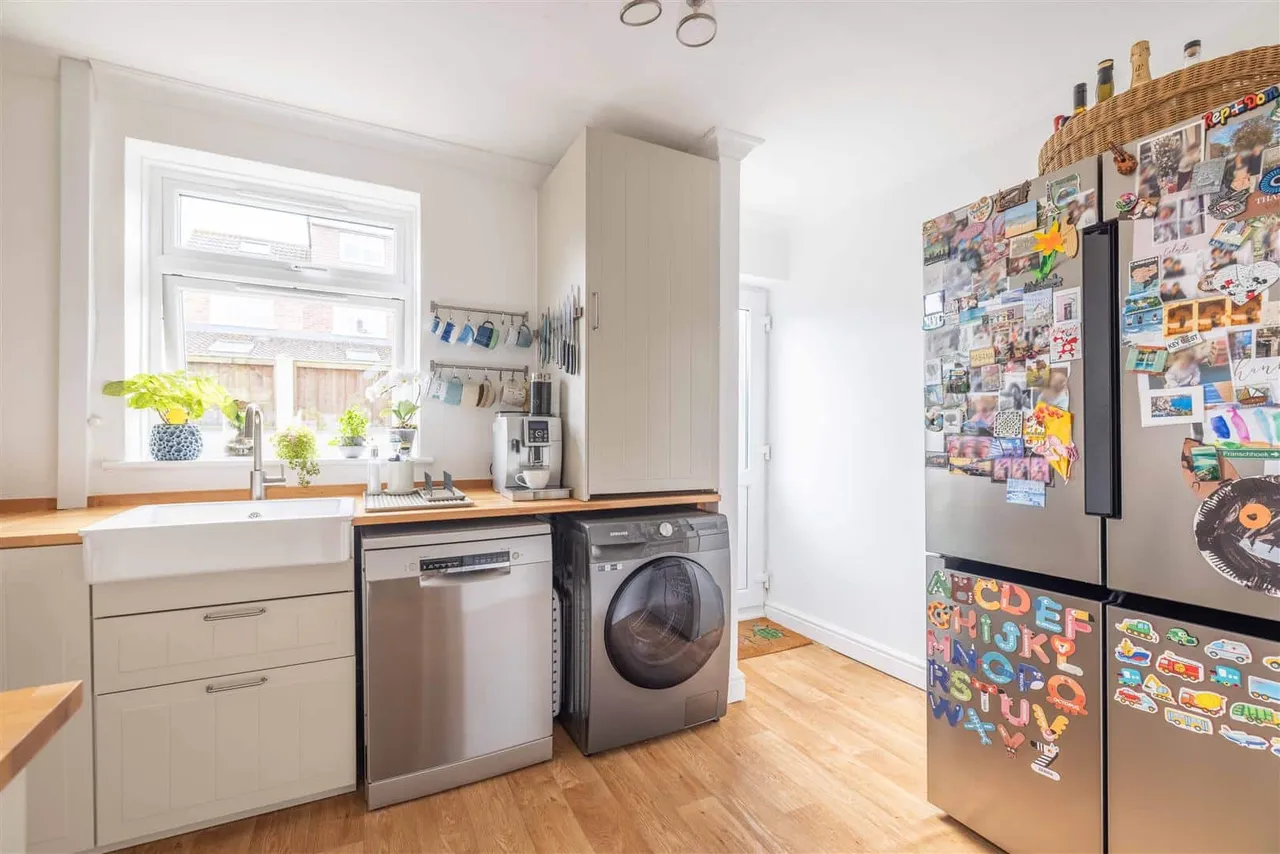 Upcroft, Windsor, Berkshire, SL4 3NJ, photo 8