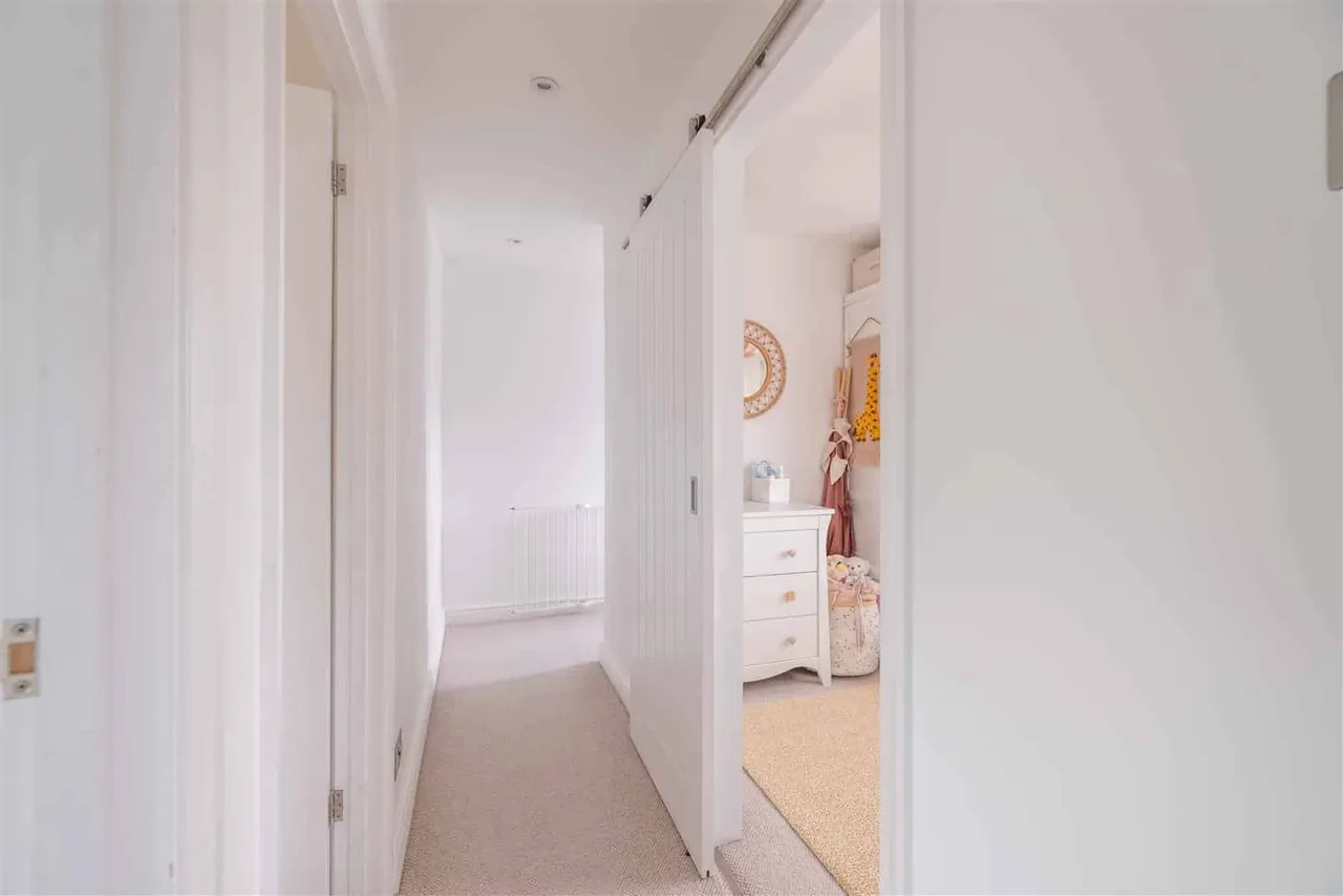 Upcroft, Windsor, Berkshire, SL4 3NJ, photo 13