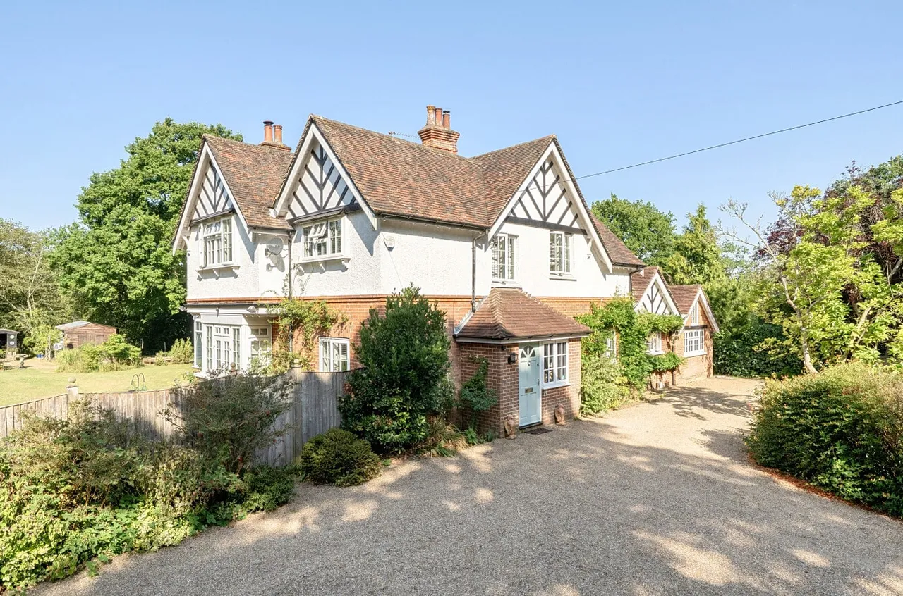 5 bed flat for sale, Hanging Birch Lane, Horam, TN21