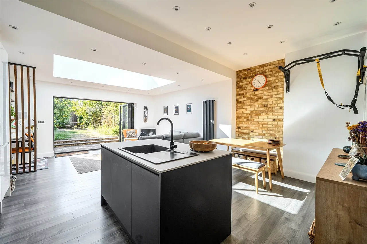 Douglas Road, Surbiton, KT6, photo 5