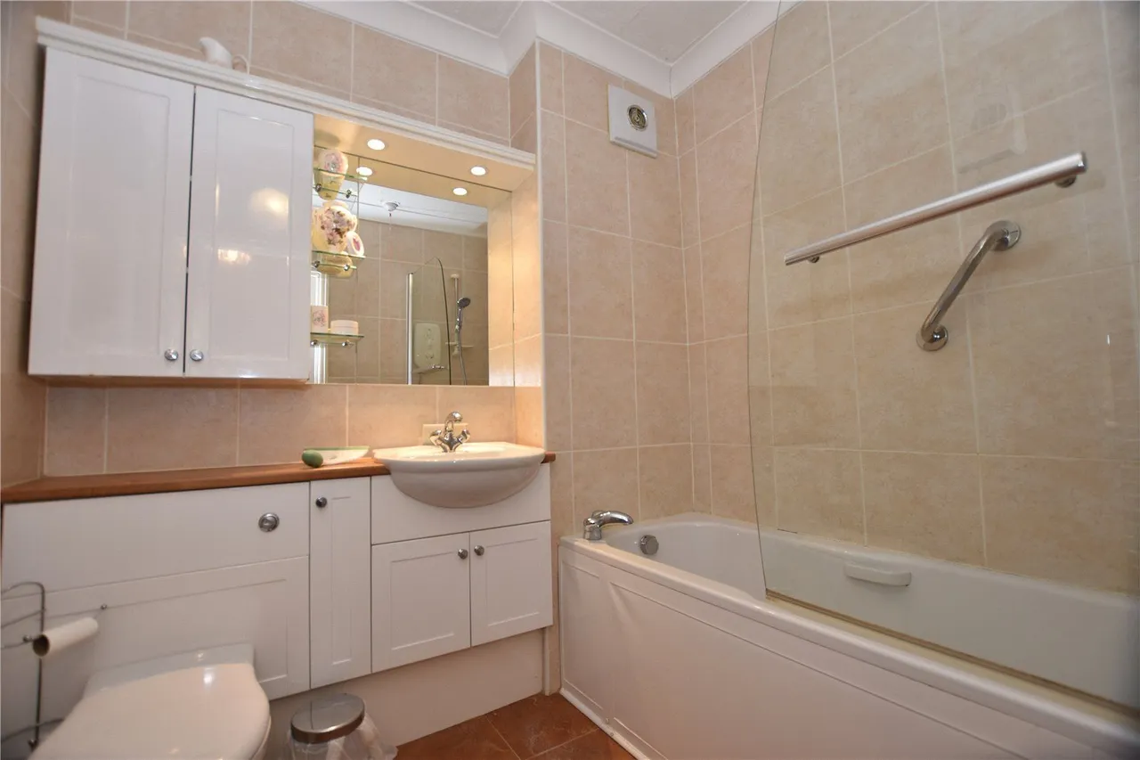 Ladywood Road, Oakwood, LS8, photo 6