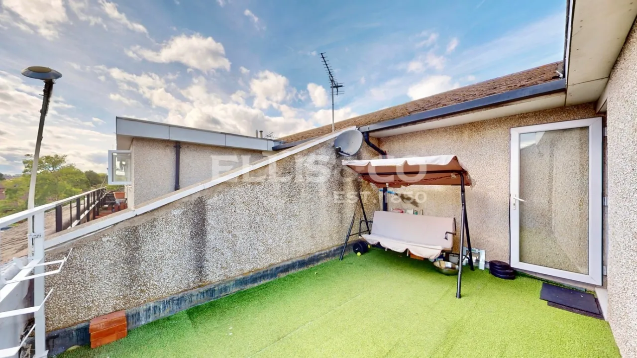 Wessex Lane, Greenford, UB6, photo 2