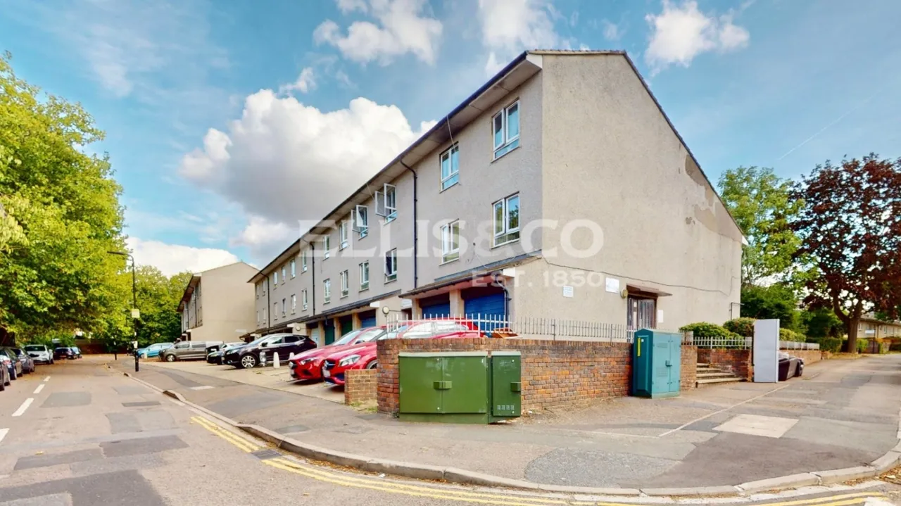 Wessex Lane, Greenford, UB6, photo 19
