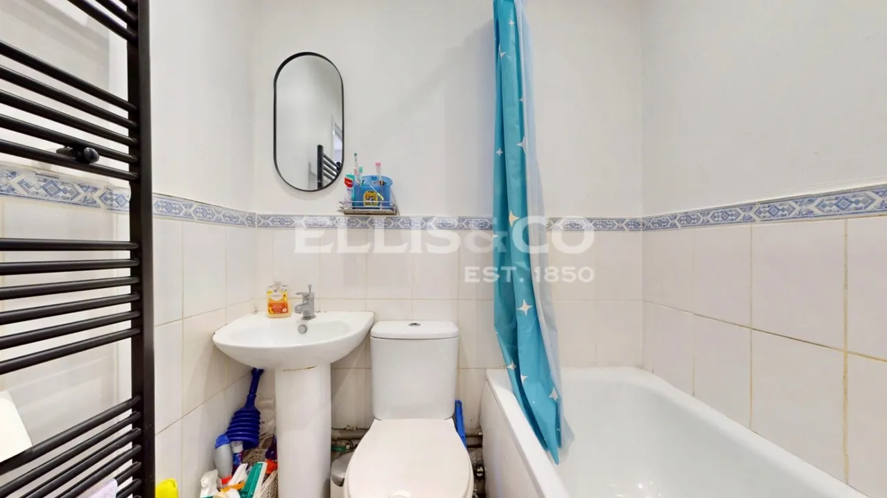Wessex Lane, Greenford, UB6, photo 15