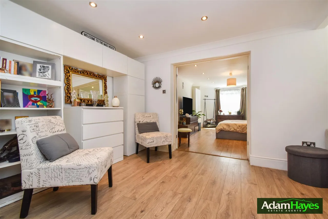 Friern Park, North Finchley, N12, photo 10
