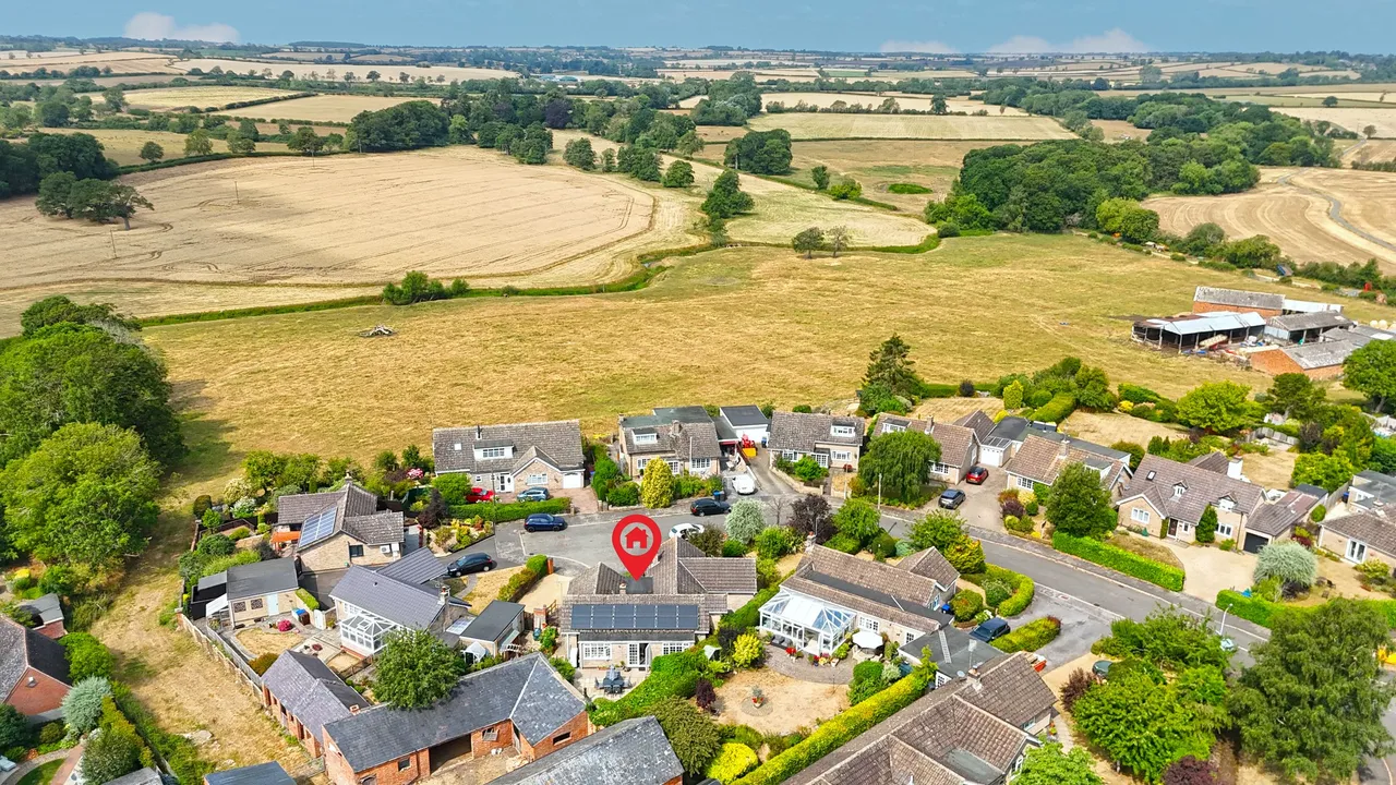 4 bed house for sale — Hall Close, Arthingworth, LE16