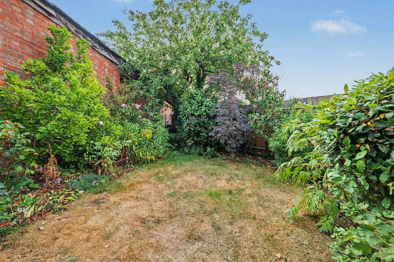 Hall Close, Arthingworth, LE16, photo 25
