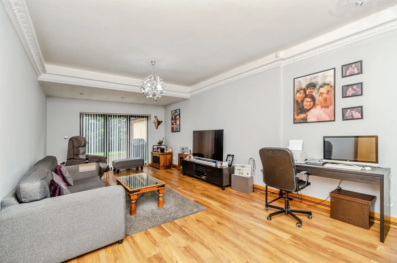 Somerford Place, Willenhall, WV13, photo 3