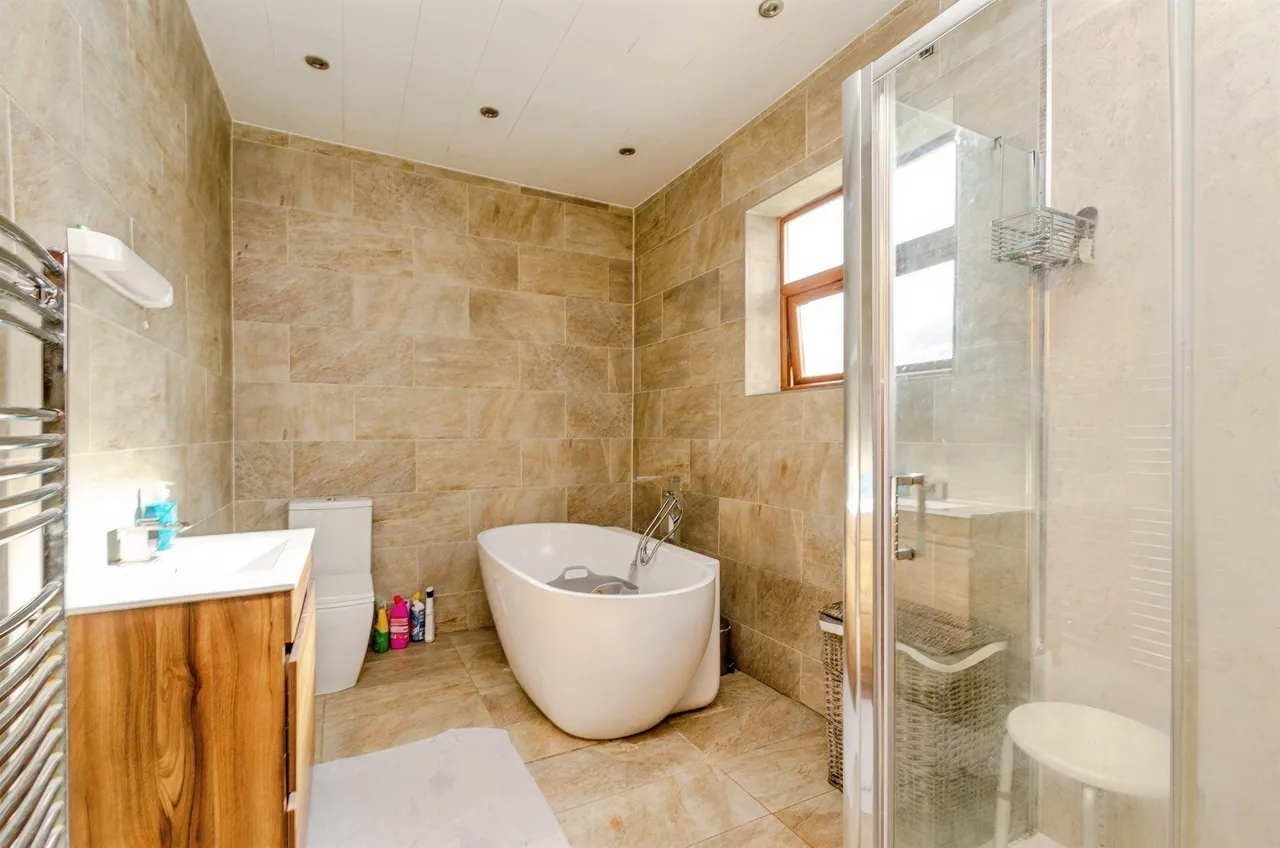 Somerford Place, Willenhall, WV13, photo 9