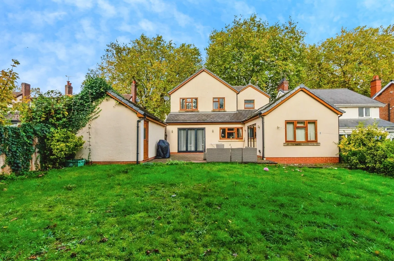 Somerford Place, Willenhall, WV13, photo 17