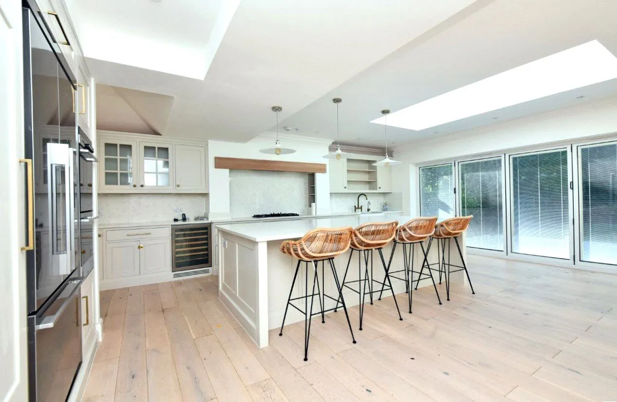 Fiddicroft Avenue, Banstead, SM7, photo 2