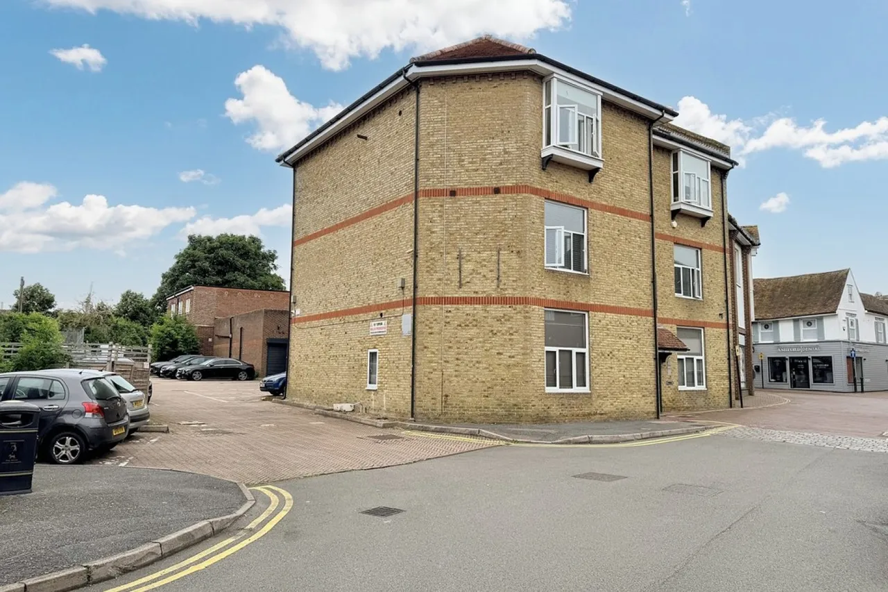 Drum Lane, Ashford, TN23, photo 9
