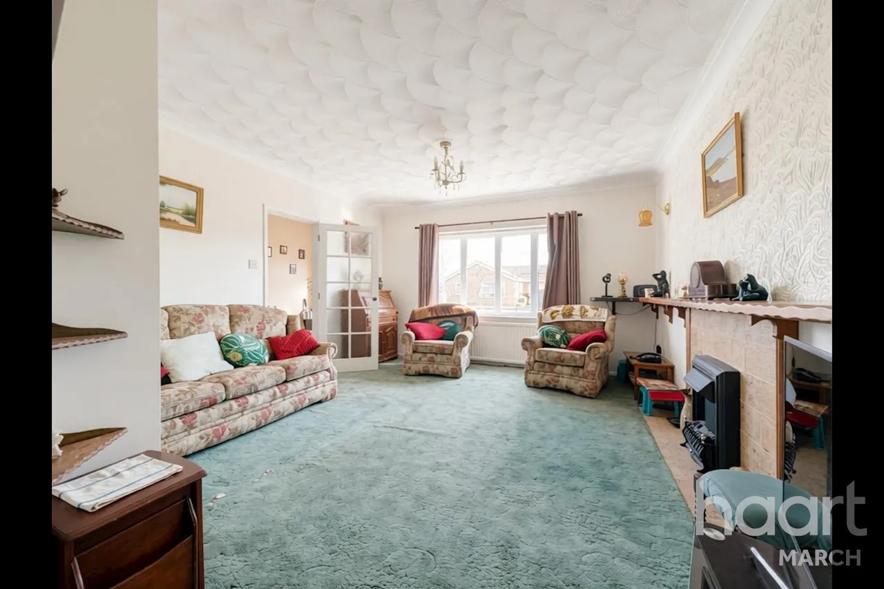The Shires, March, PE15, photo 7