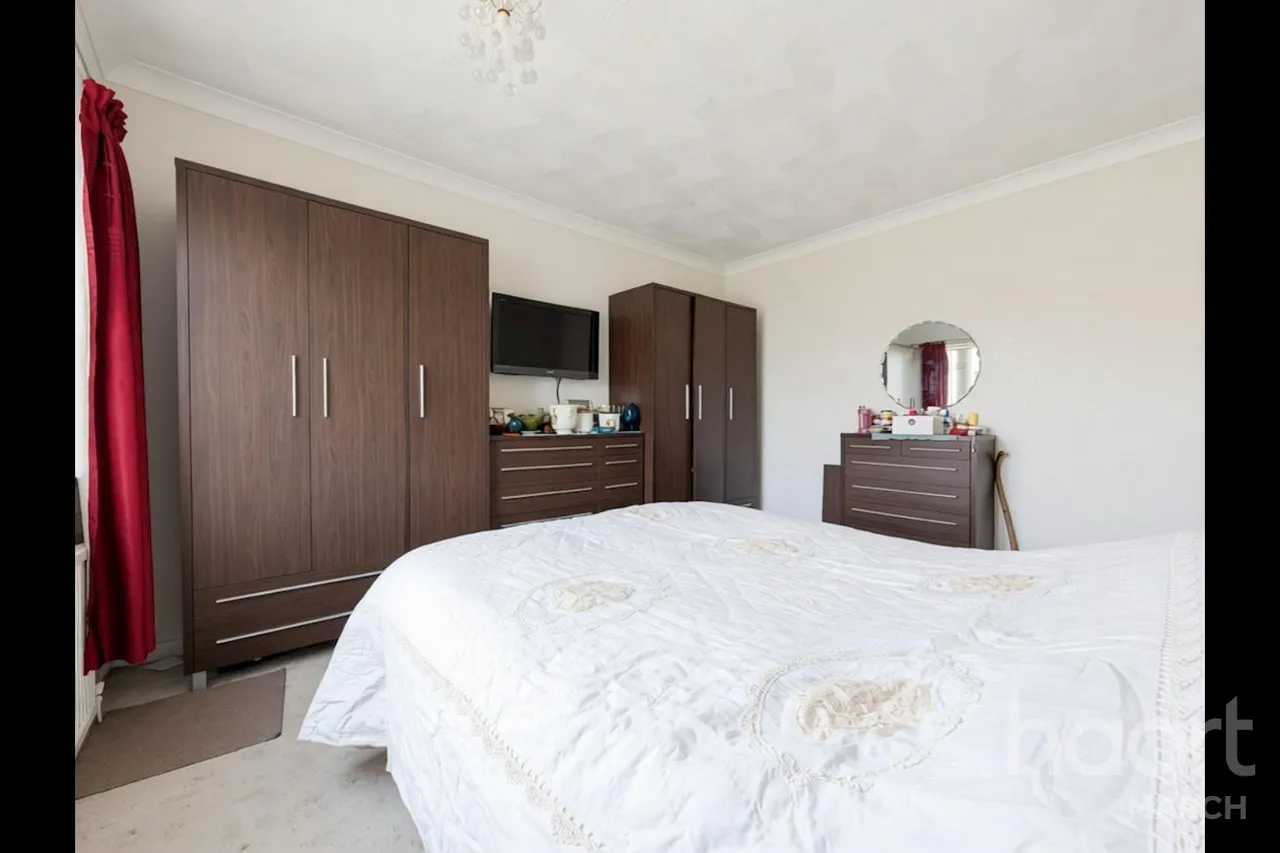 The Shires, March, PE15, photo 14
