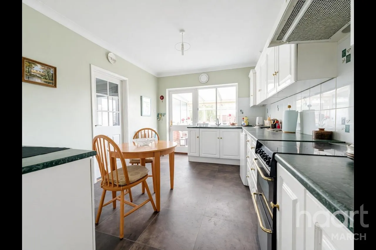 The Shires, March, PE15, photo 10