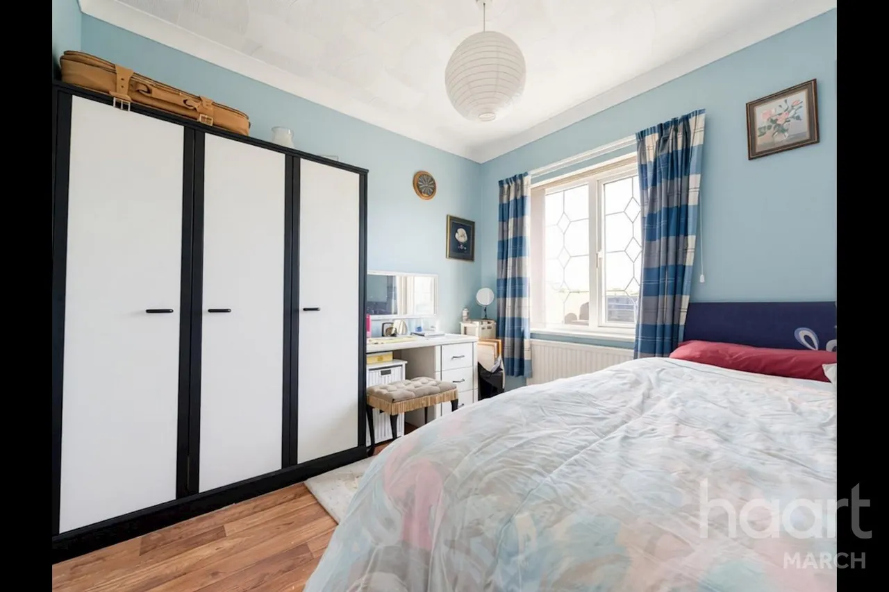 The Shires, March, PE15, photo 15