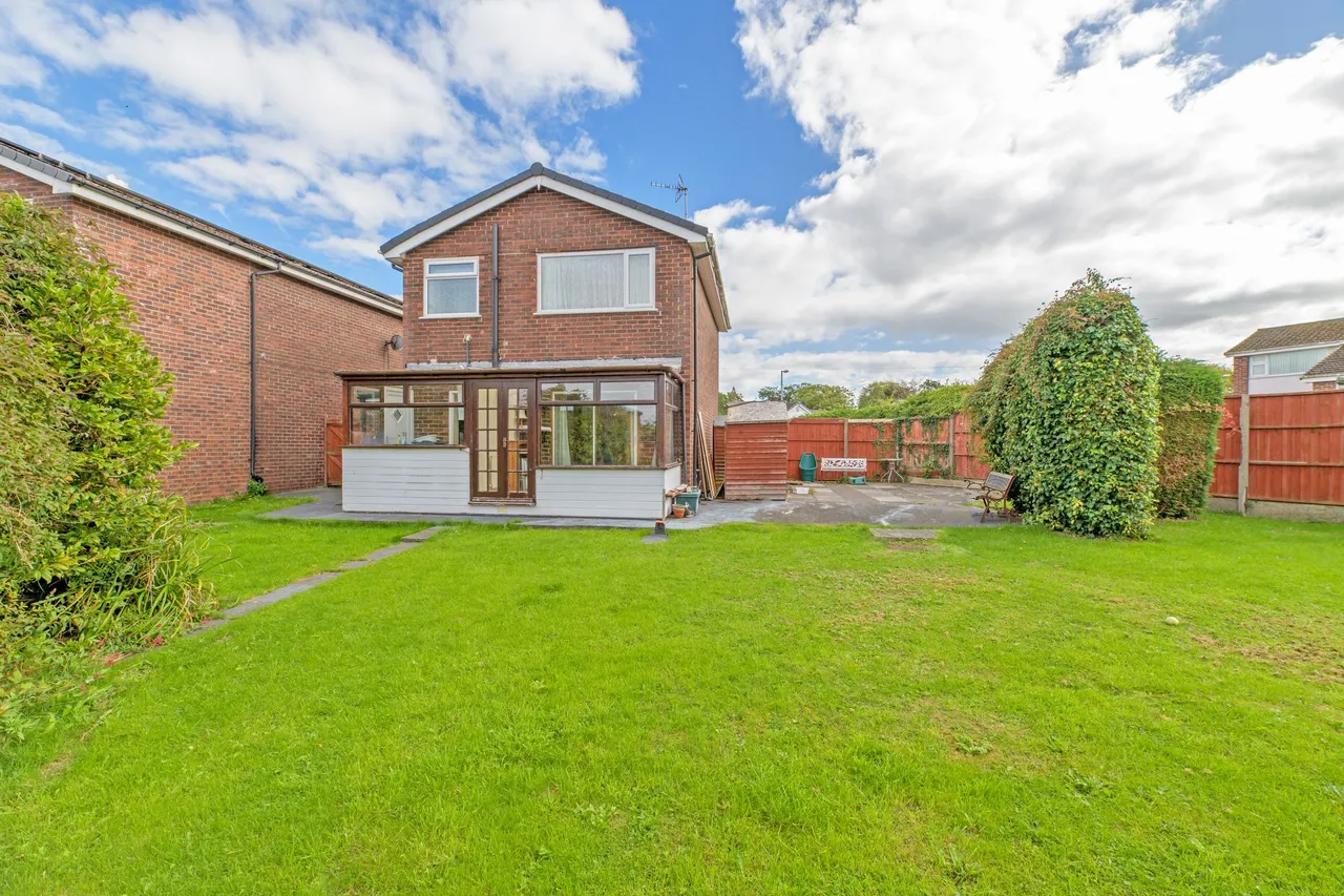 Latham Avenue, Frodsham, photo 18