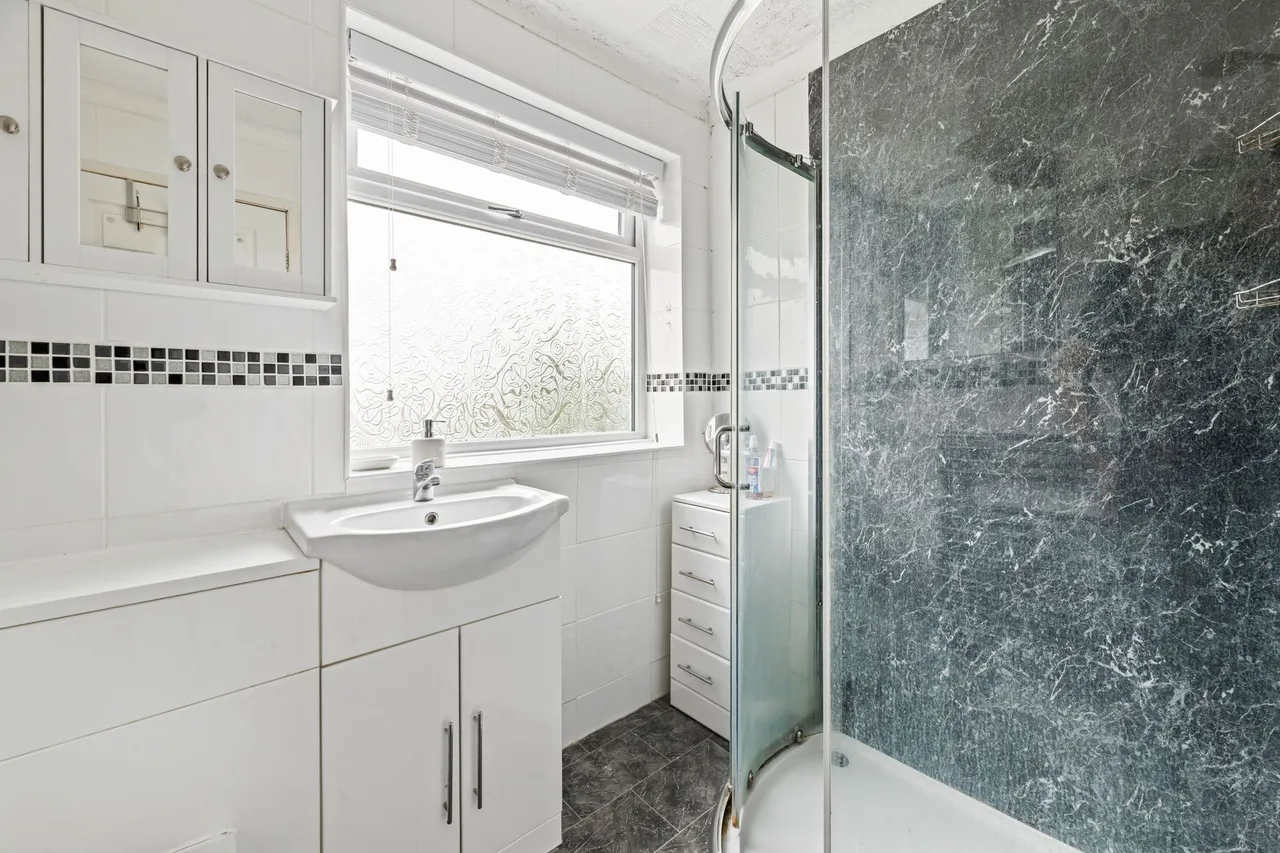 Latham Avenue, Frodsham, photo 15