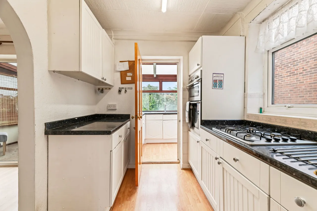 Latham Avenue, Frodsham, photo 10