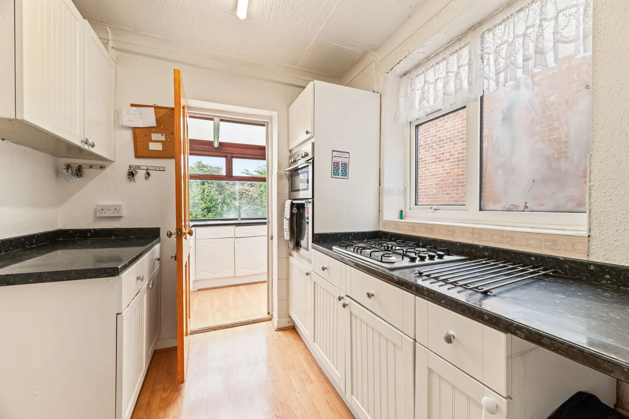 Latham Avenue, Frodsham, photo 9