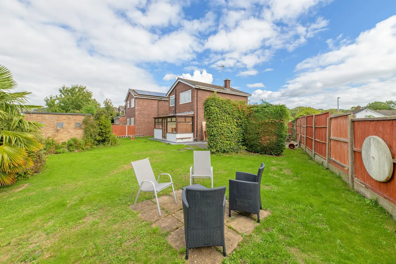 Latham Avenue, Frodsham, photo 17
