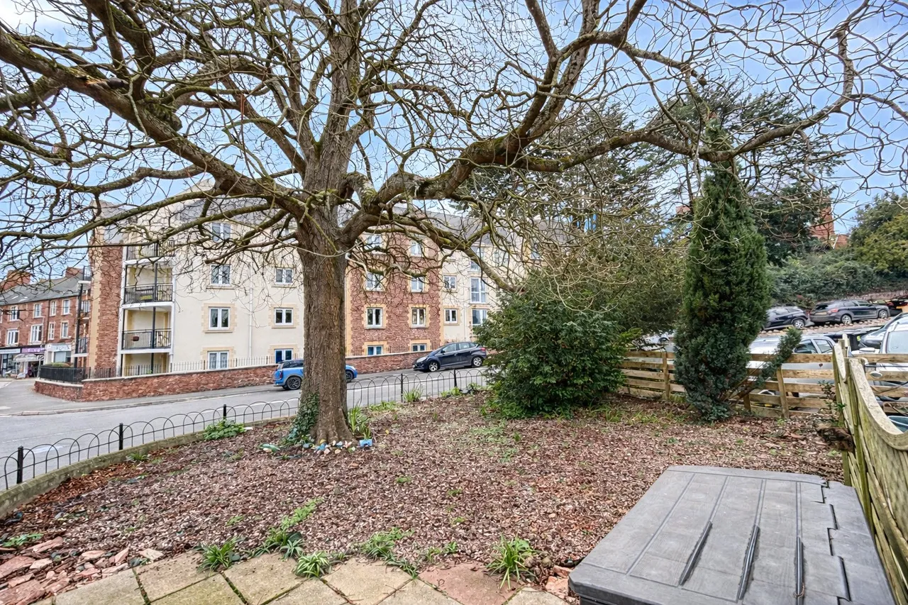 Blenheim Road, Minehead, TA24, photo 10