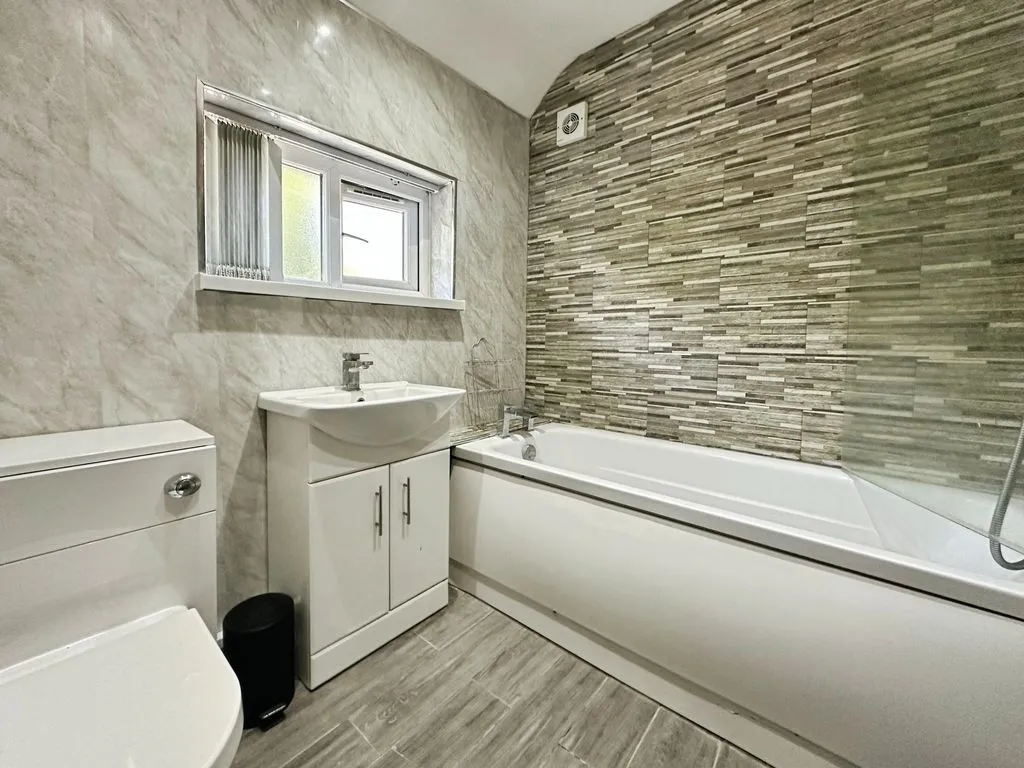 Primley Avenue, Walsall, WS2, photo 10