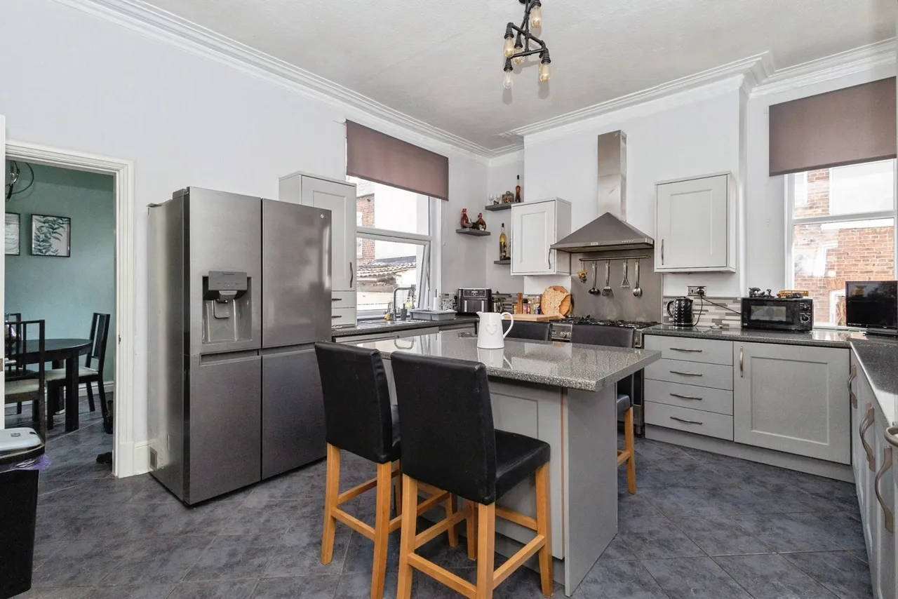 Silas Street, Ashton-under-Lyne, Greater Manchester, OL6, photo 5