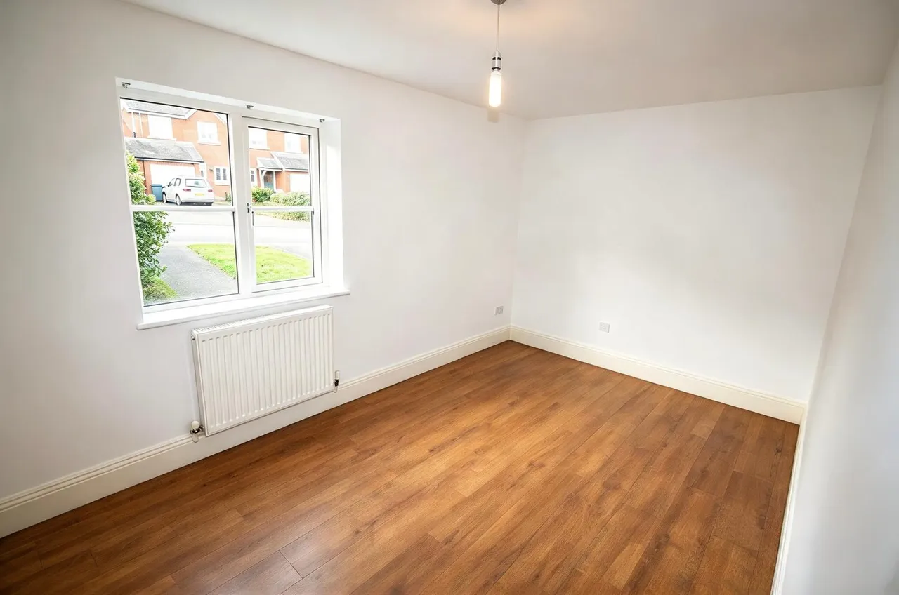 Lewis Crescent, Exeter, photo 10