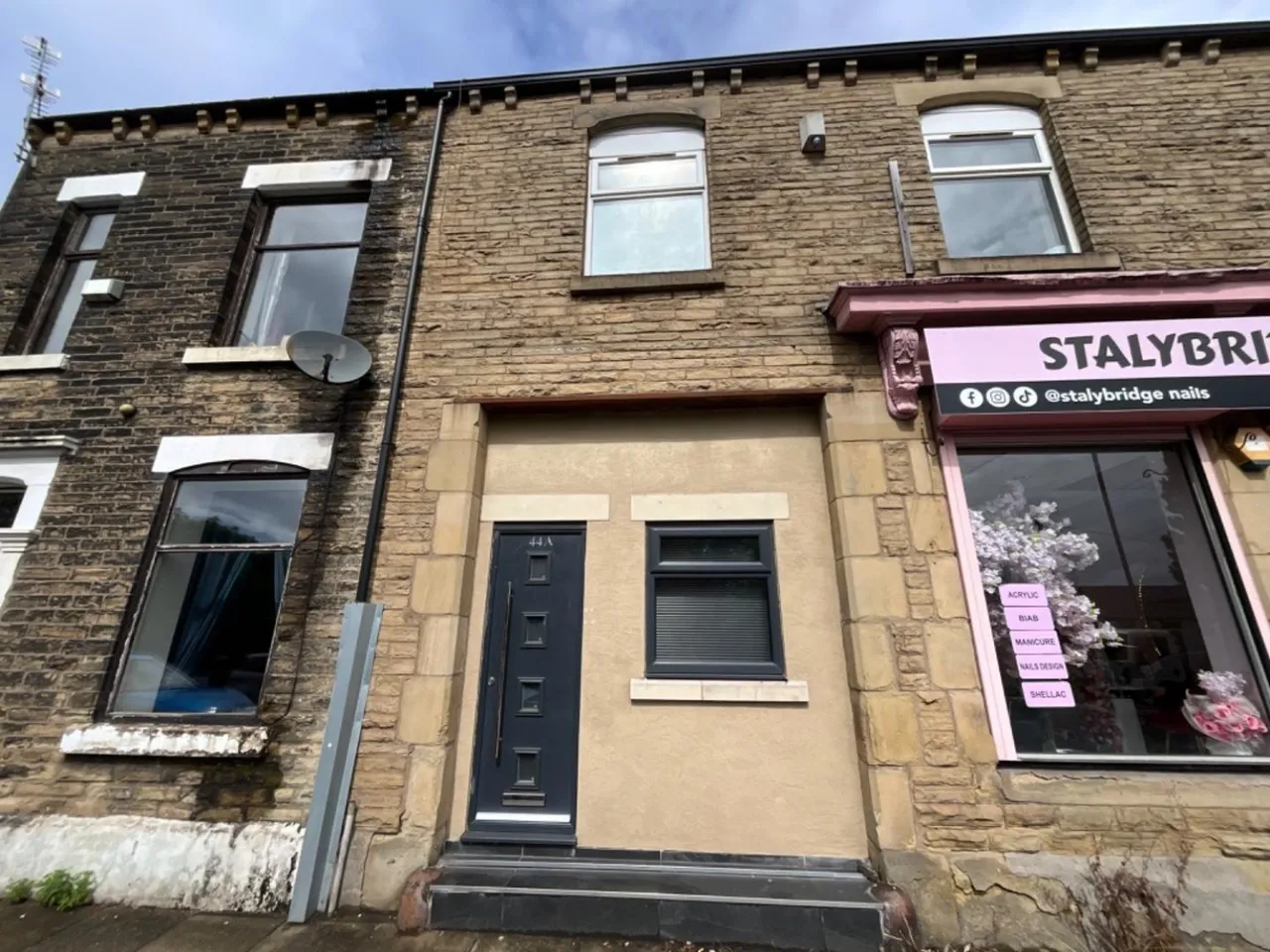 accommodation to rent — Stamford Street, Stalybridge, SK15