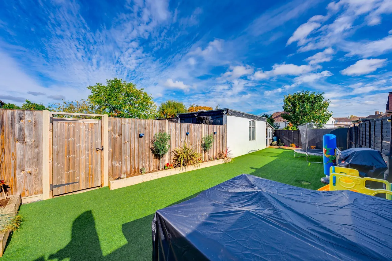 Laburnum Avenue, Swanley, BR8, photo 28