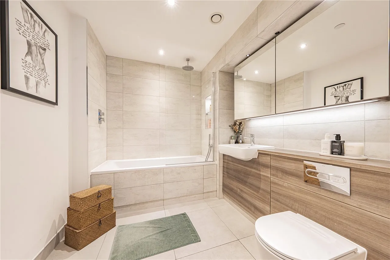 Garnet Place, West Drayton, UB7, photo 12