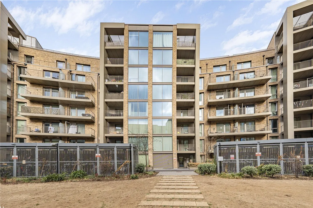 Garnet Place, West Drayton, UB7, photo 5