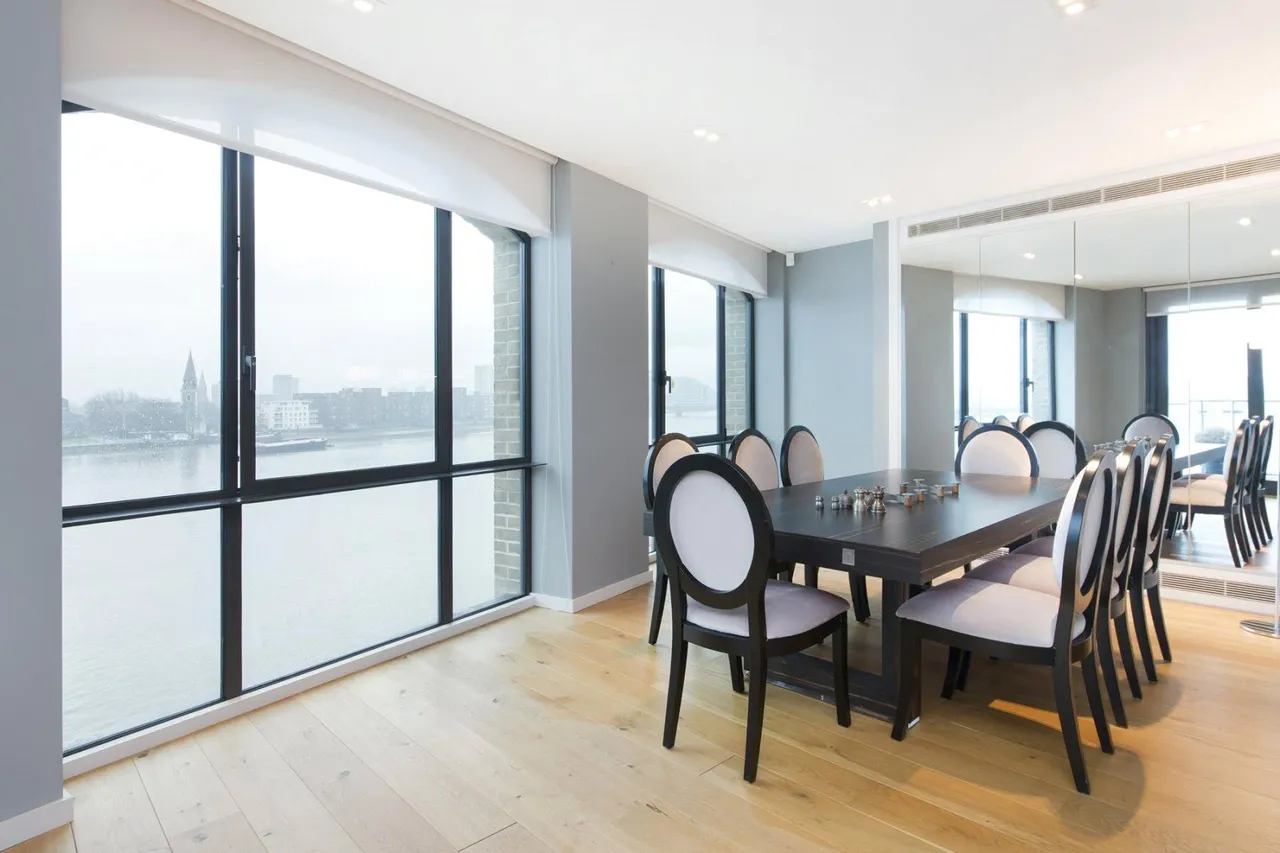 Lots Road, London, SW10, photo 2