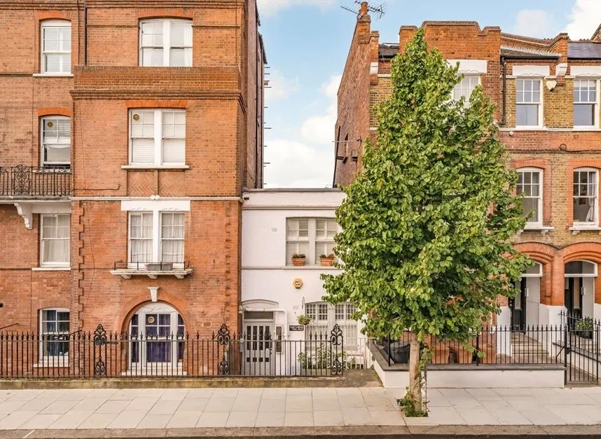 2 bed house for sale, Vera Road, Fulham, SW6
