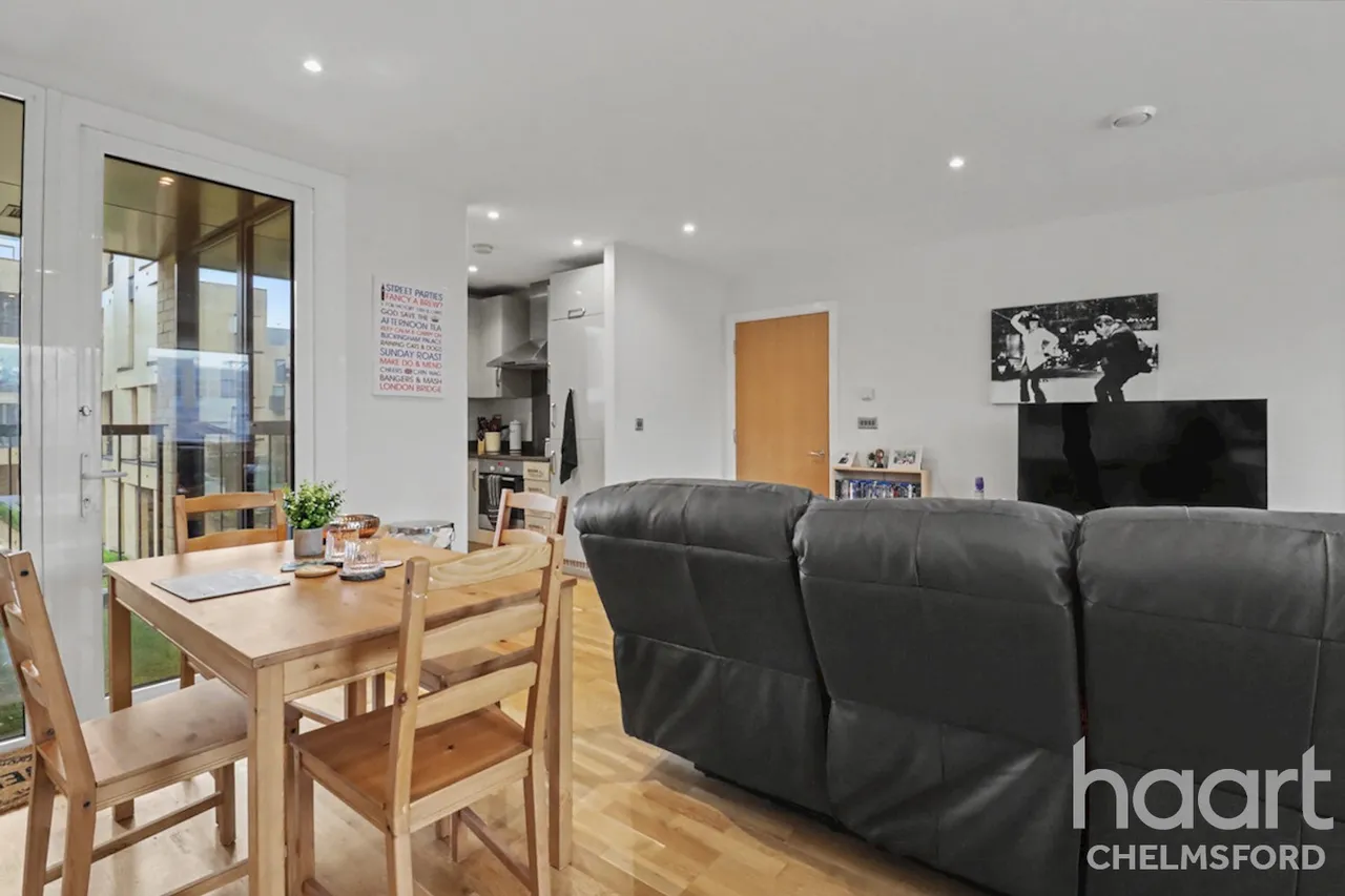 Burgess Springs, Chelmsford, CM1, photo 5