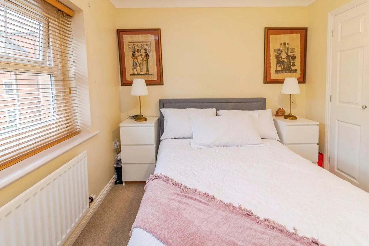 Colossus Way, Bletchley, Milton Keynes, Buckinghamshire, MK3, photo 9