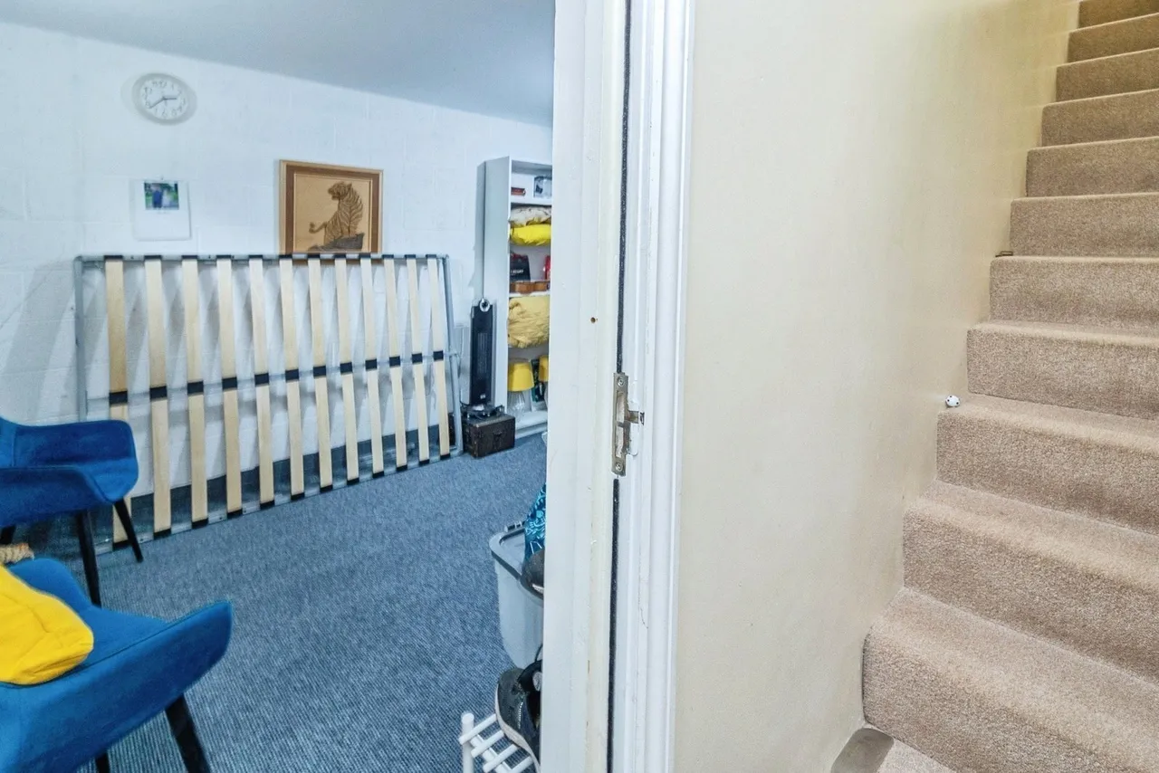 Colossus Way, Bletchley, Milton Keynes, Buckinghamshire, MK3, photo 14