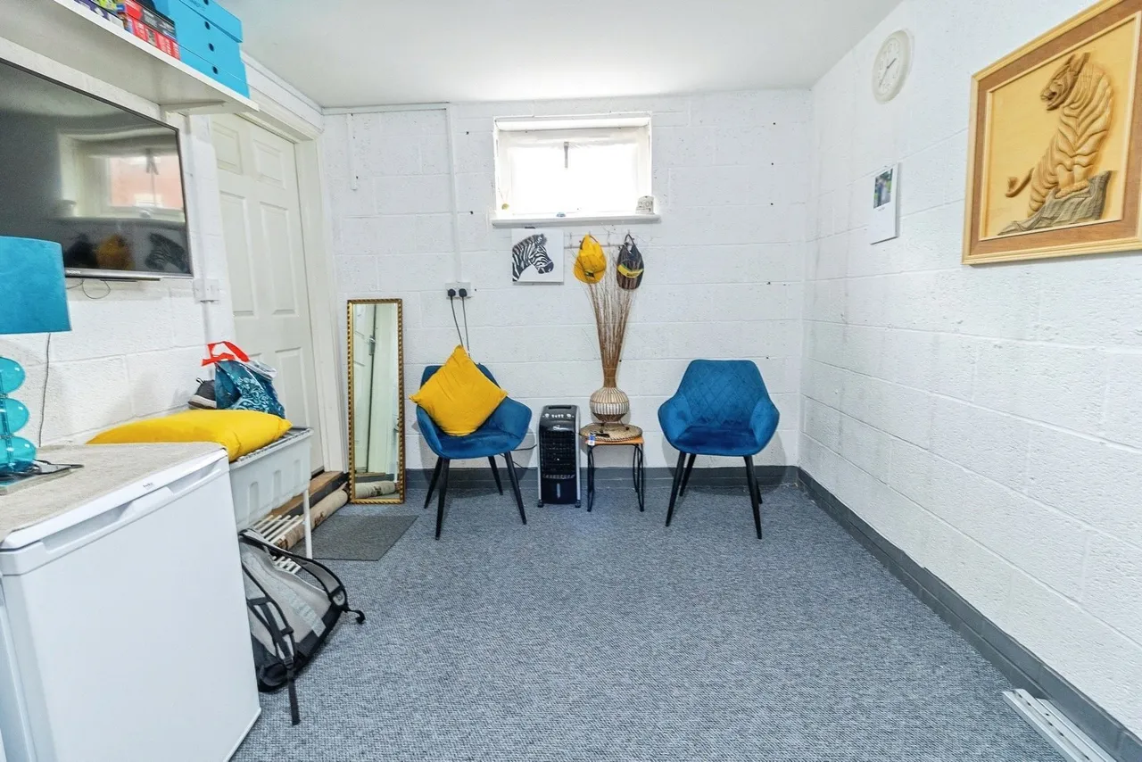Colossus Way, Bletchley, Milton Keynes, Buckinghamshire, MK3, photo 15