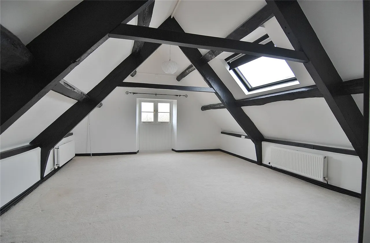 Castle Lane, Moreton Valence, GL2, photo 17