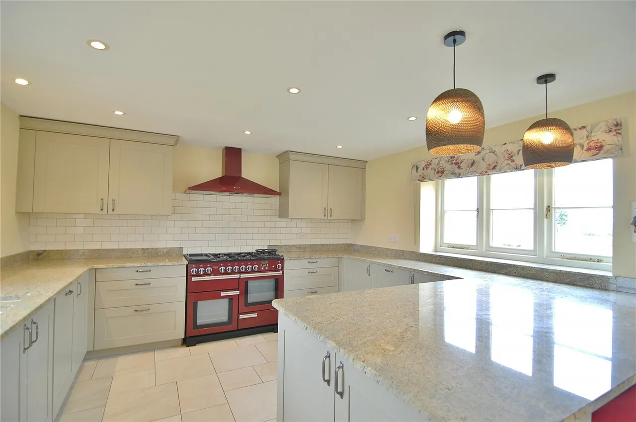 Castle Lane, Moreton Valence, GL2, photo 4