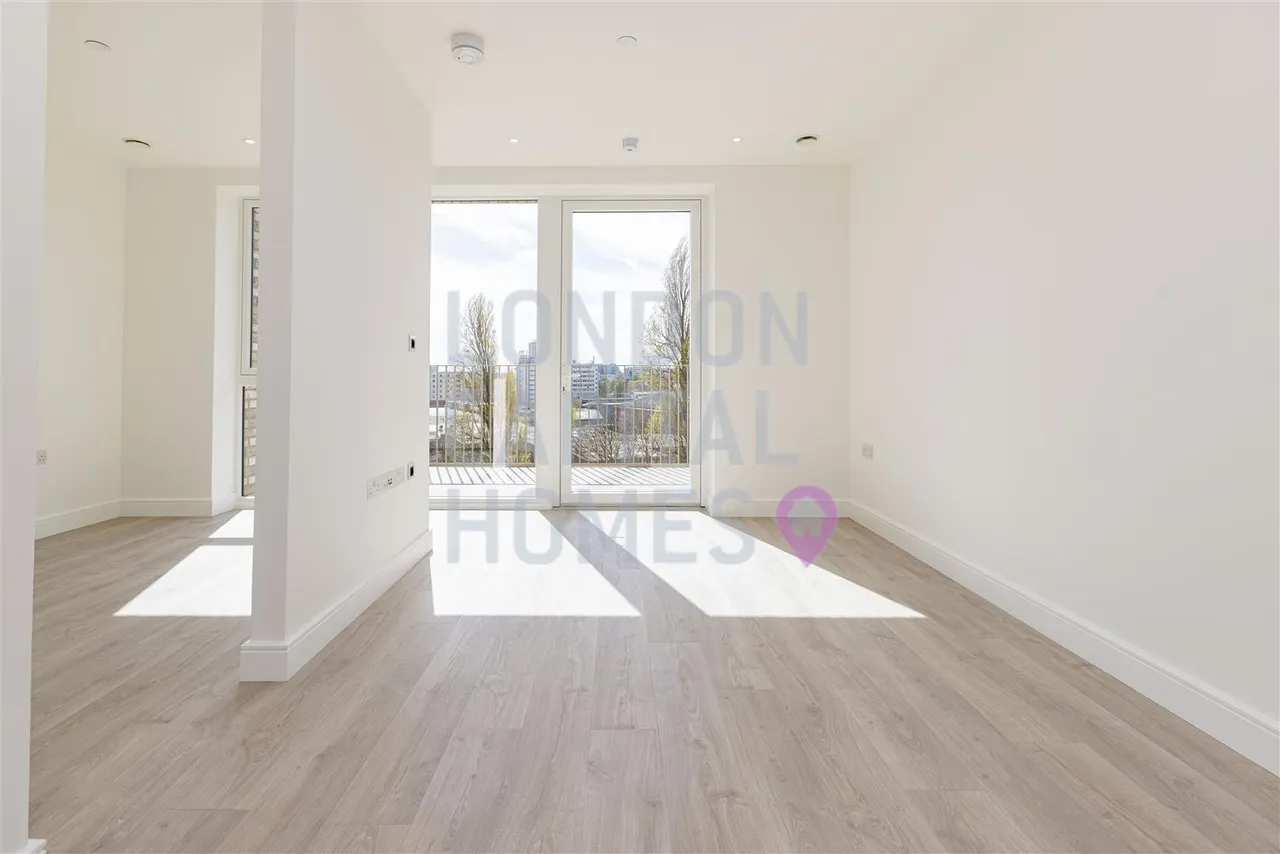 Beresford Avenue, London, photo 6